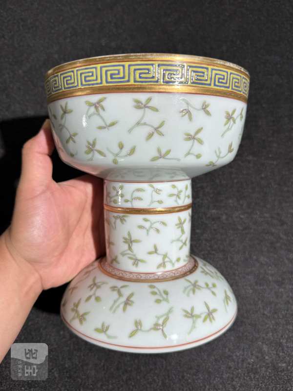 清光绪 粉彩描金折枝兰花豆 - 图5